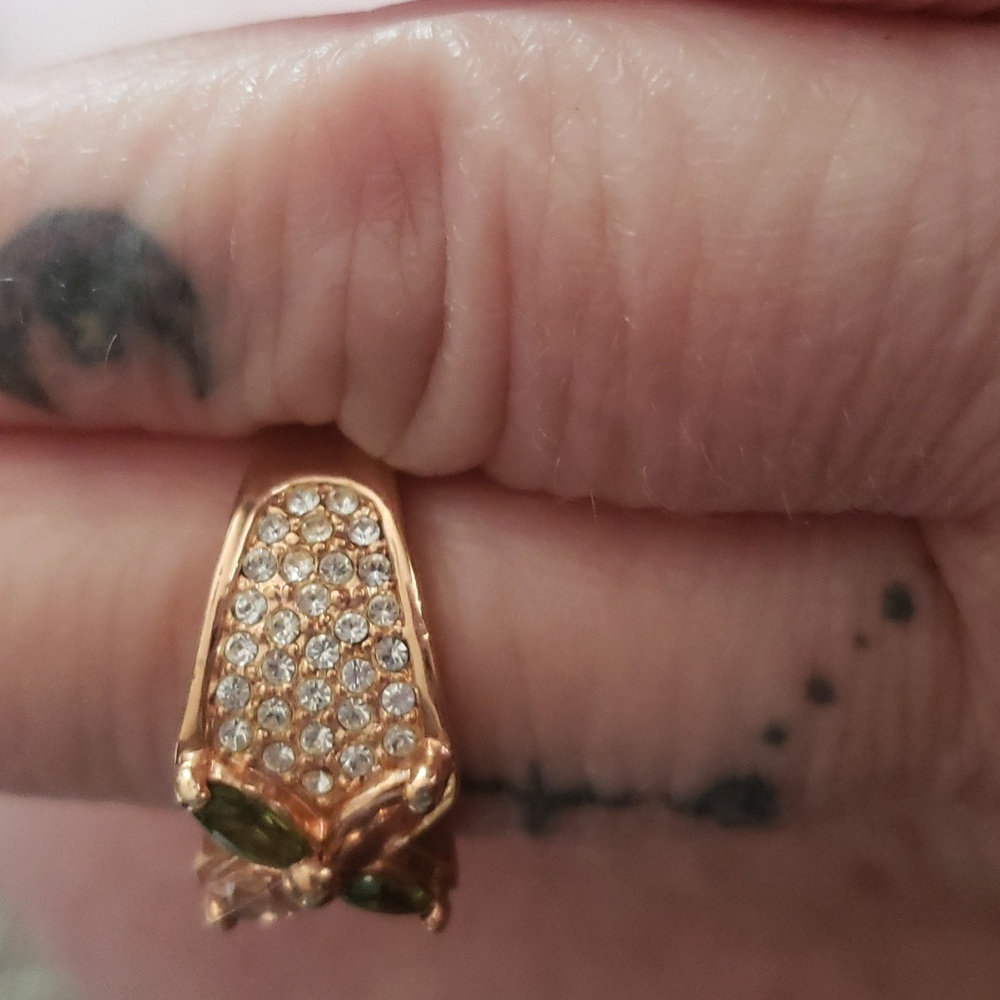 Ring - Picture 3 of 3
